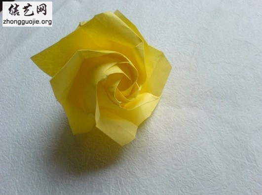 69 折纸大全图解_纸花的折法图解 69 查看内容   pt纸玫瑰,芙荃纸