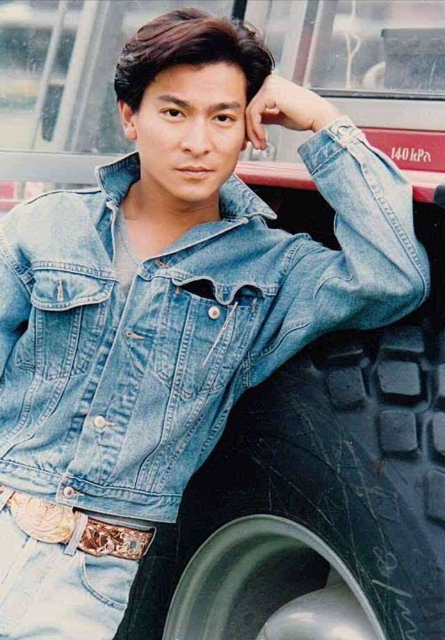刘德华年轻颜值巅峰照片他什么时期最帅