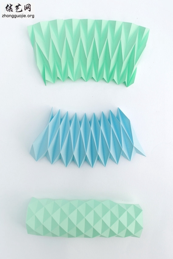 Accordion paper folding // Candle holders