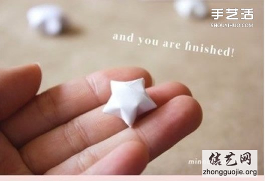 立体小星星的折法图解 装满玻璃罐送给爱的人 -  www.shouyihuo.net