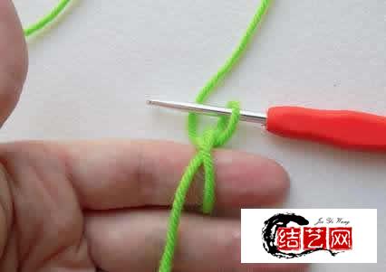 毛线手工花束编织教程是怎样的？毛线玫瑰花制作与图解