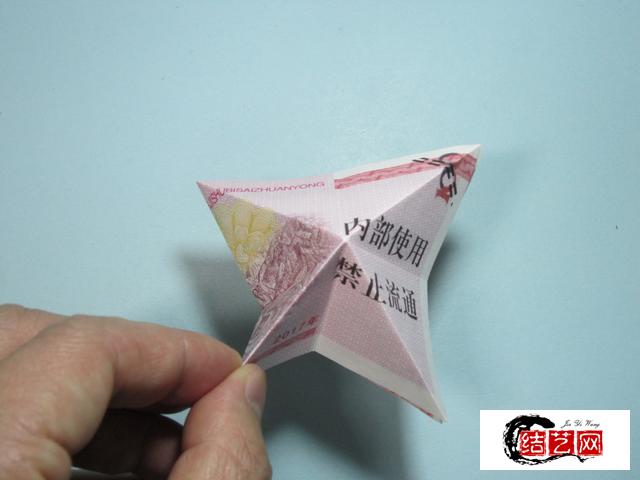 人民币折玫瑰花的步骤图解，三款详细百元纸币折花朵教程