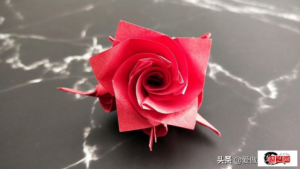 简单又漂亮立体玫瑰折纸步骤,表白玫瑰手工制作教程