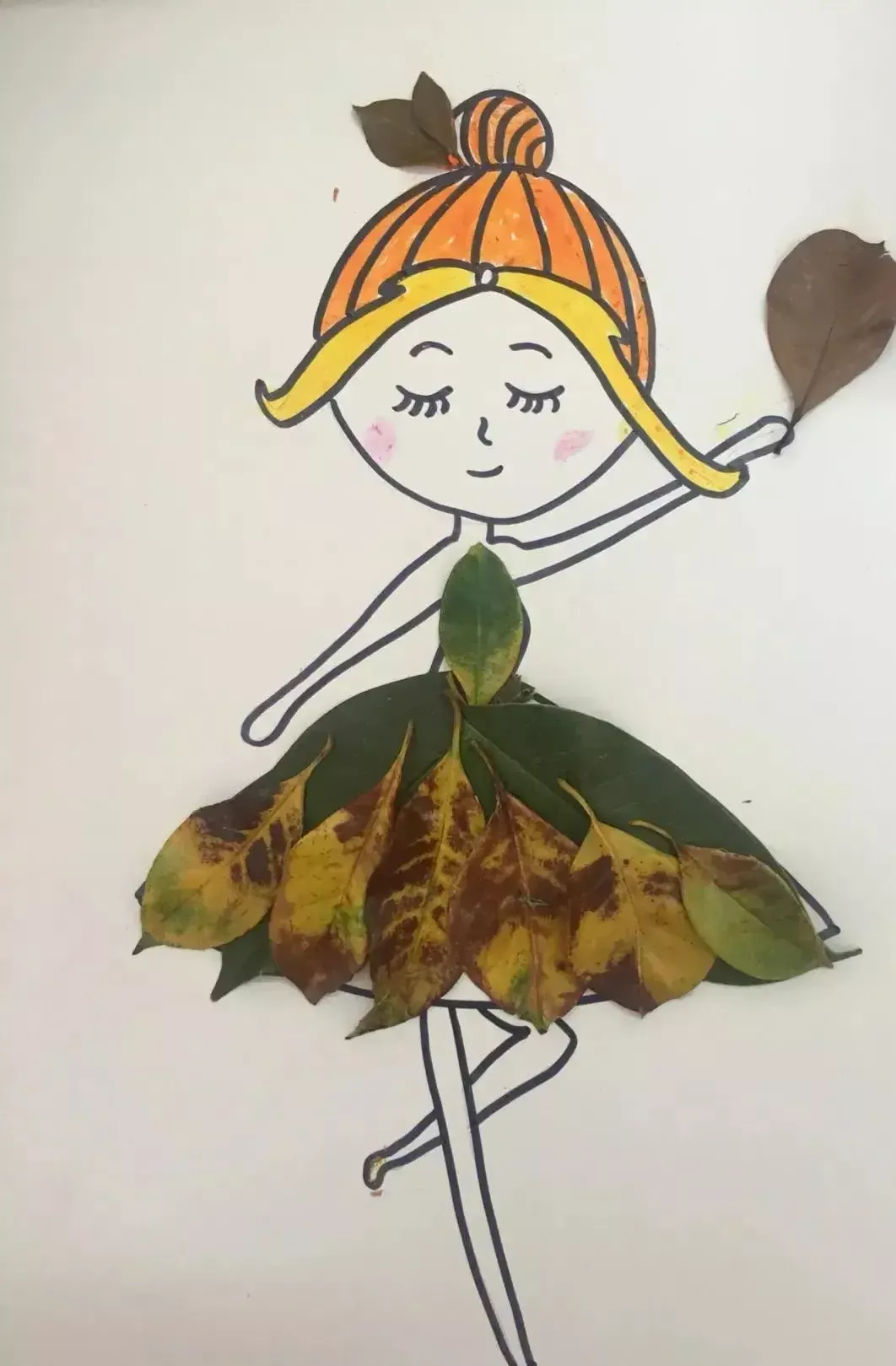 幼儿园树叶手工教程分享，几款简单好看的树叶粘贴画做法